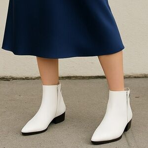 NIB Worthington Brookdale White Ankle Boots Sz 8.5